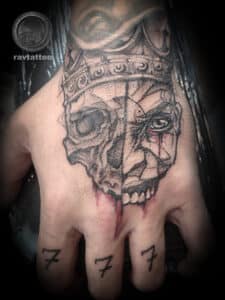 tatuaż na ręce męski