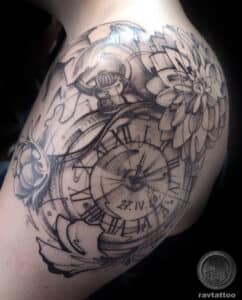 tatuaż zegar