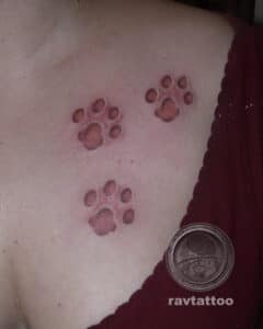 tatuaż ślady psa
