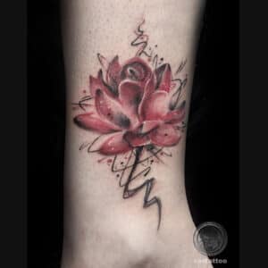 kwiat tatuaż